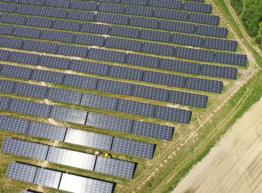 PRE SALE – Freiflächen Solar Direktinvest Bayern 4,5 MW Mönchsroth - SunShine-Energy-Freiland-Photovoltaik-Anlage-2020-19-scaled.jpg