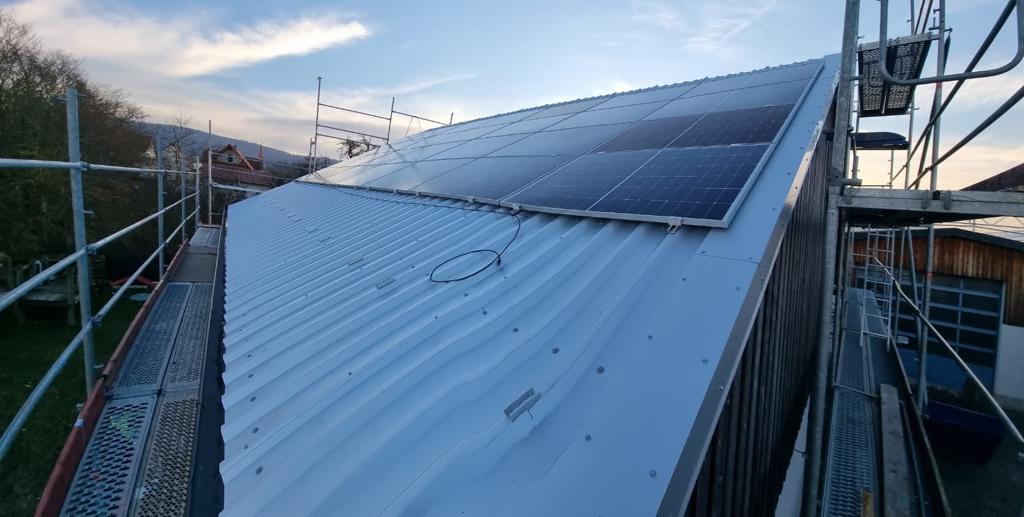 256,74 kWp - Marktbergel 1 - Photovoltaik Dachanlage Bayern