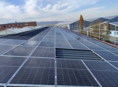 256,74 kWp – Marktbergel 1 – Photovoltaik Dachanlage Bayern - SunShine-Energy-PV-Anlage-Marktbergel-1-DC-Bau-6.jpg